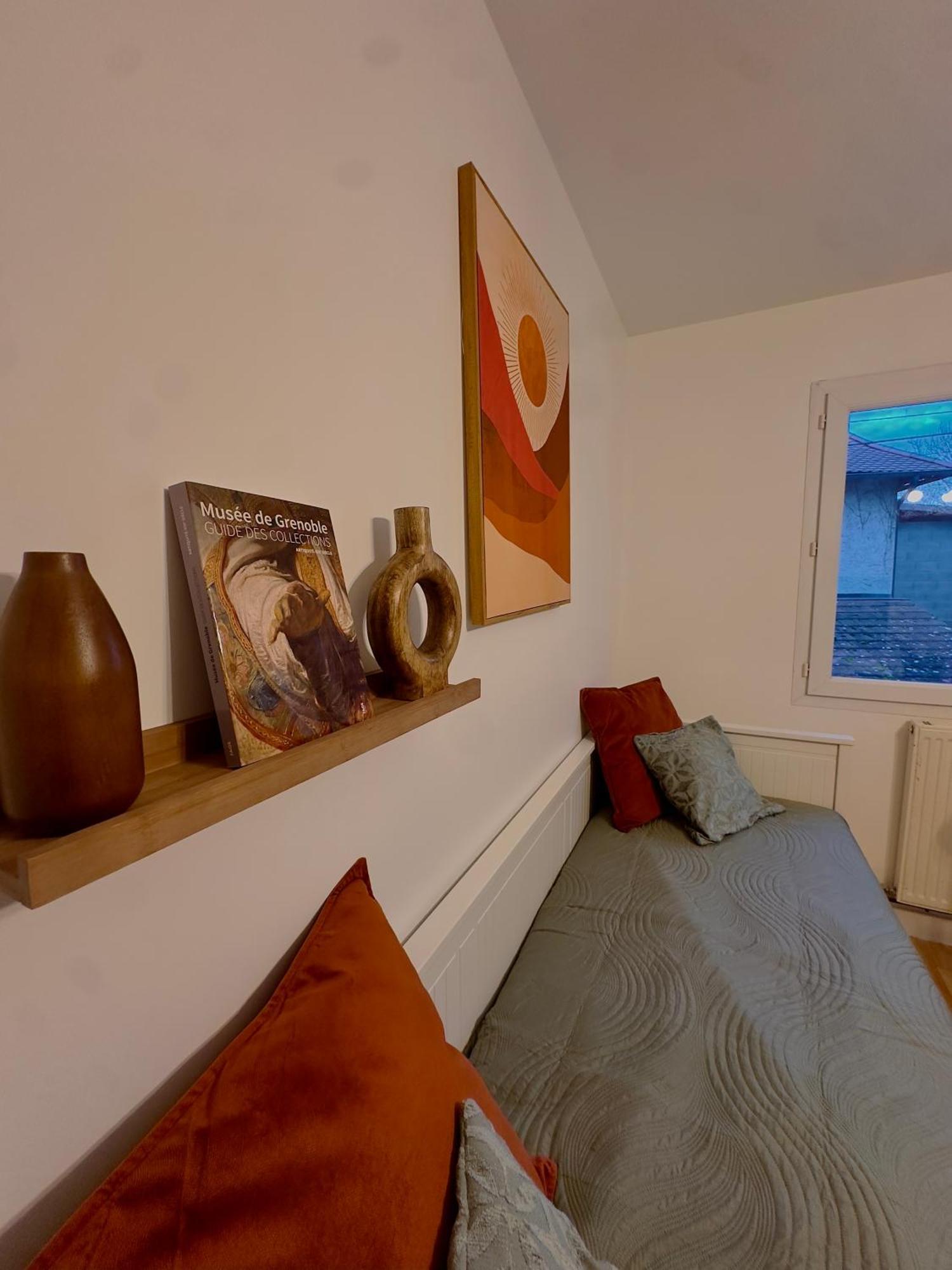 Appartement Chloe Du Lac Montferrat  エクステリア 写真