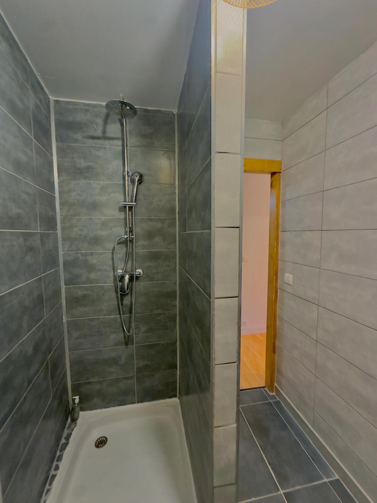 Appartement Chloe Du Lac Montferrat  エクステリア 写真