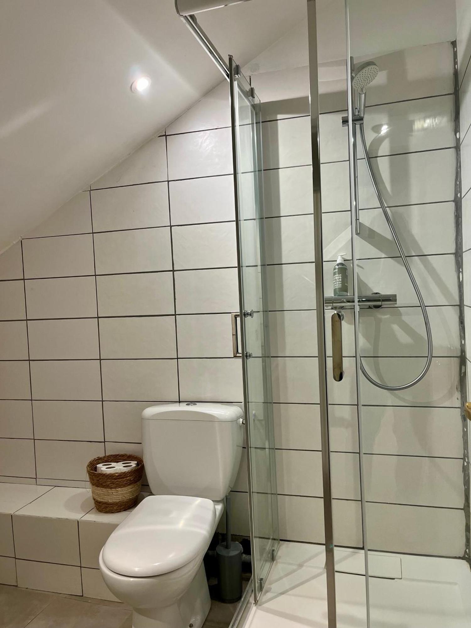 Appartement Chloe Du Lac Montferrat  エクステリア 写真