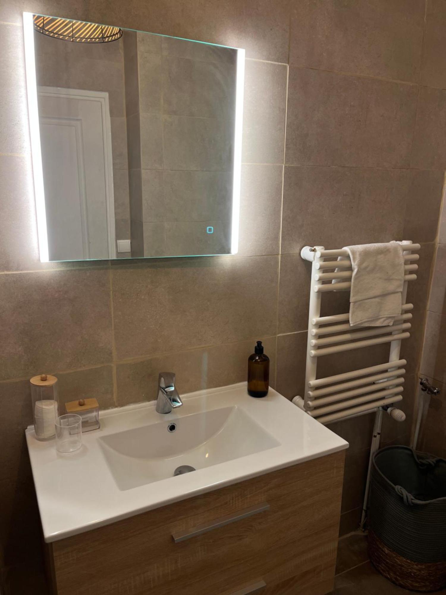 Appartement Chloe Du Lac Montferrat  エクステリア 写真