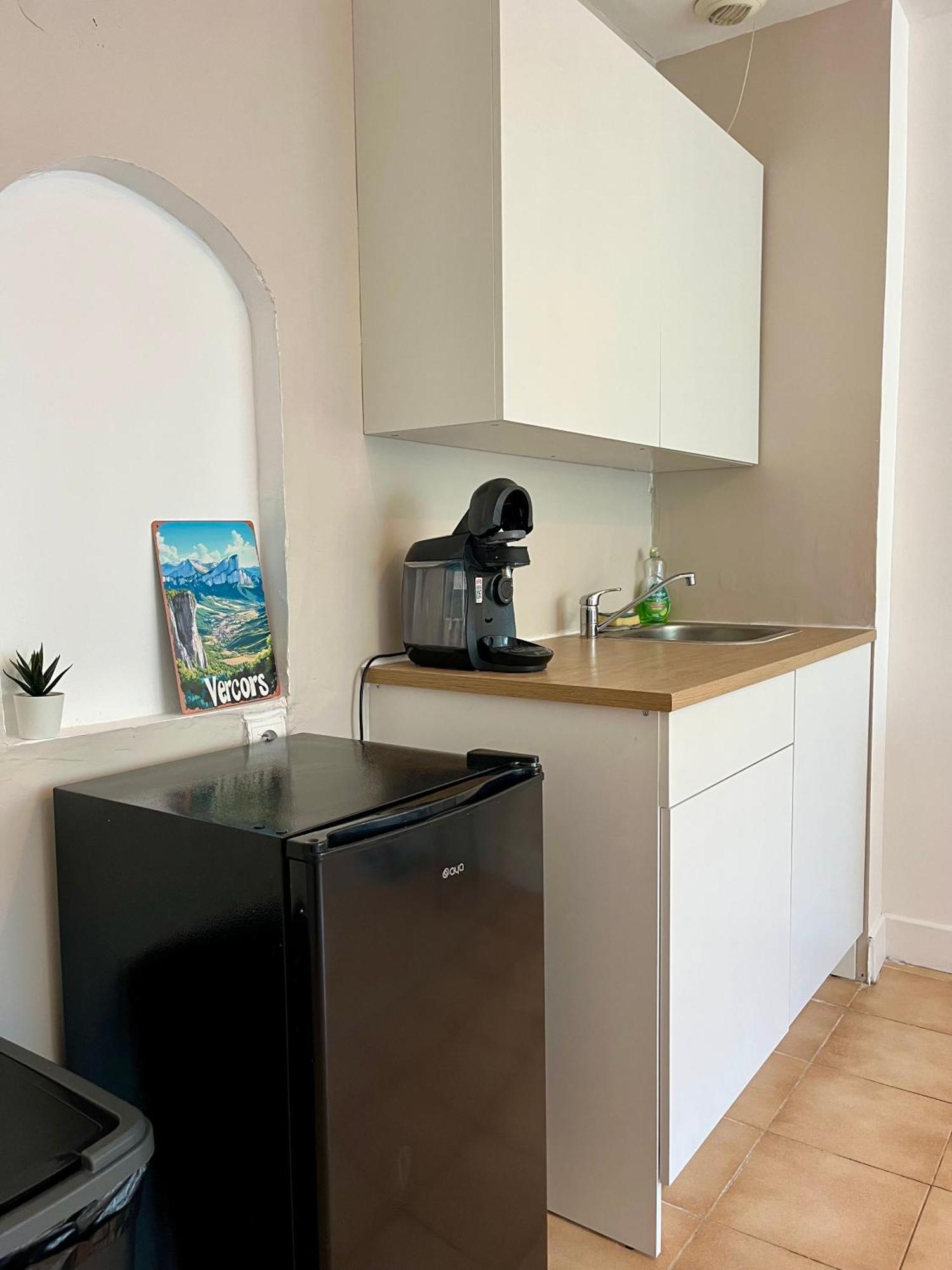 Appartement Chloe Du Lac Montferrat  エクステリア 写真