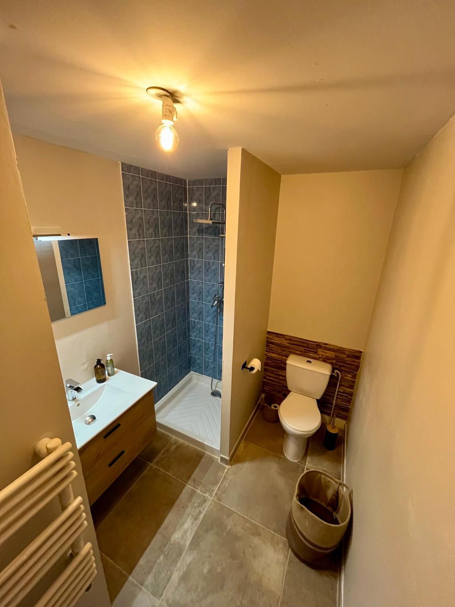 Appartement Chloe Du Lac Montferrat  エクステリア 写真